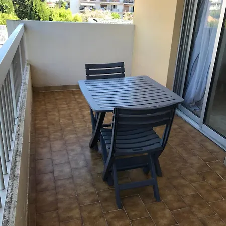 2 Pieces Climatise Pour 4 Personnes Piscine A Pied *